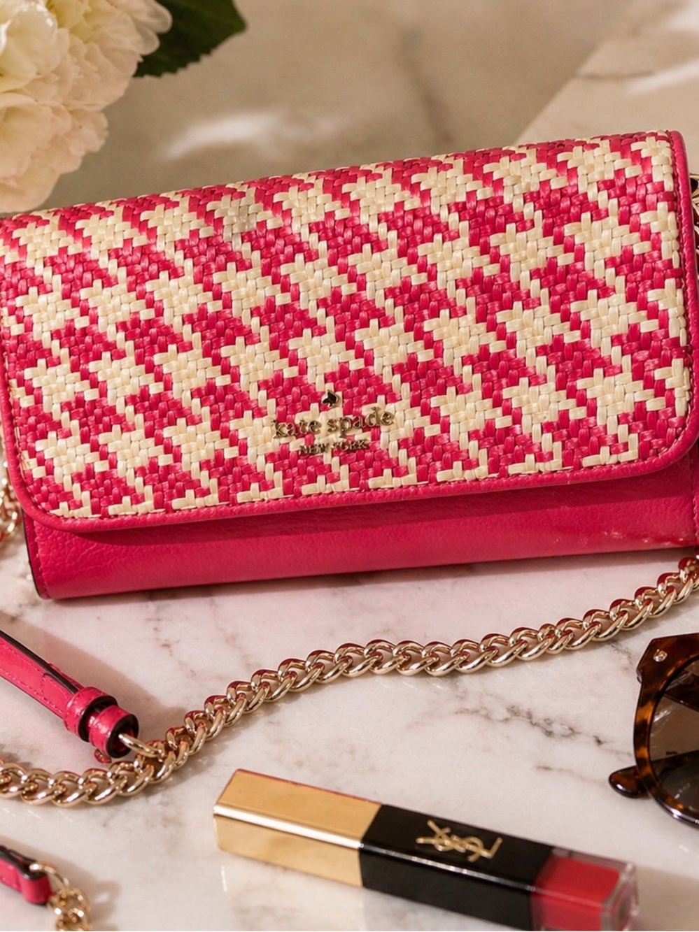 NWOT Kate Spade Pink Woven Straw Chain Wallet Crossbody Gold Hardware